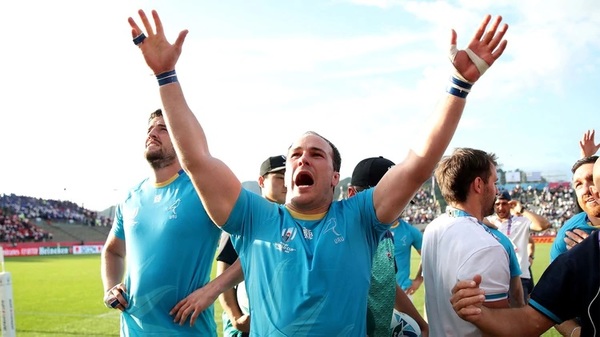 El emotivo final del histórico triunfo de Uruguay en el Mundial de Rugby