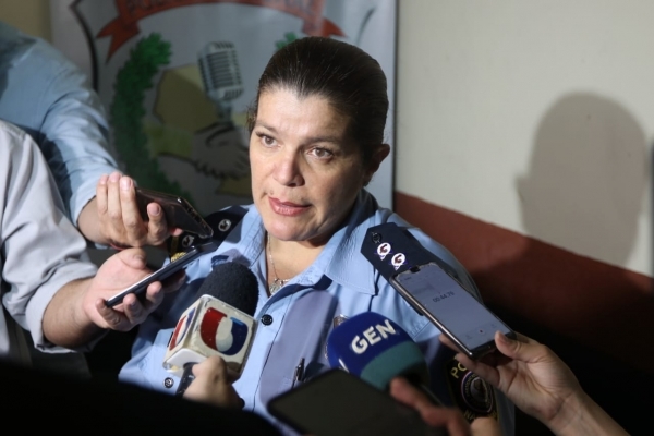 Efectivo policial conducía transporte escolar, y no comparecía a comisaría a cumplir con labor
