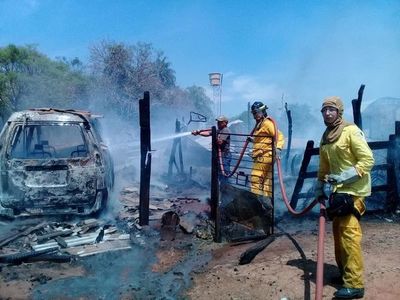 Fuego consumió totalmente una casa en San Juan Nepomuceno - Nacionales - ABC Color