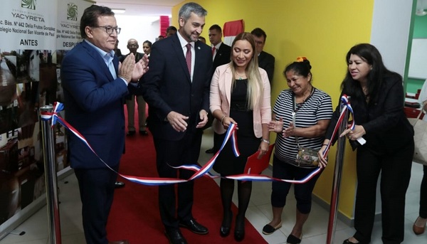 Duarte Frutos insta a docentes a "actualizarse permanentemente"