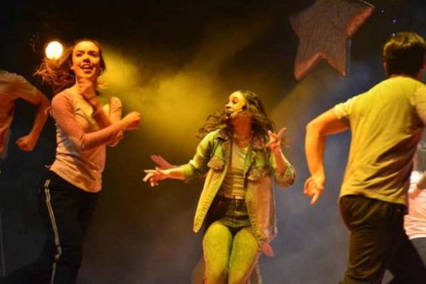 El Show Musical Lia Love Continúa En El Latino