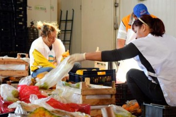 Buscan voluntarios para la nueva edición de la colecta del Banco de Alimentos » Ñanduti