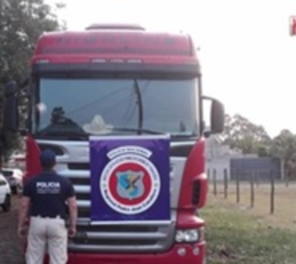 Incautan 36.000 kilos de maíz de supuesto contrabando  - Paraguay.com