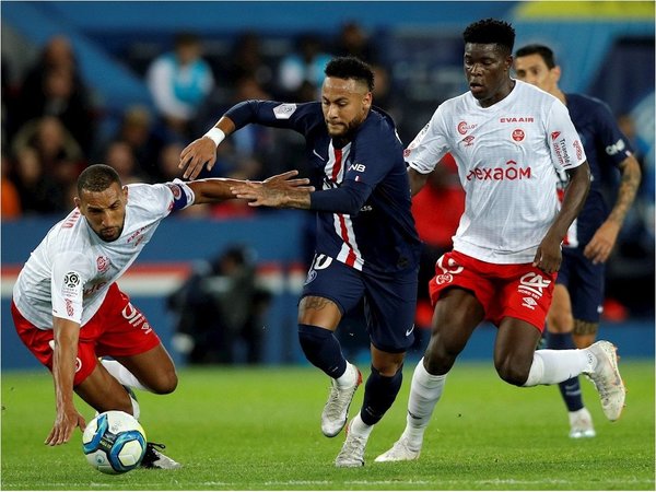 El París Saint-Germain vuelve a caer en casa dieciséis meses después