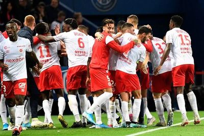 Reims sorprende al PSG - Fútbol - ABC Color