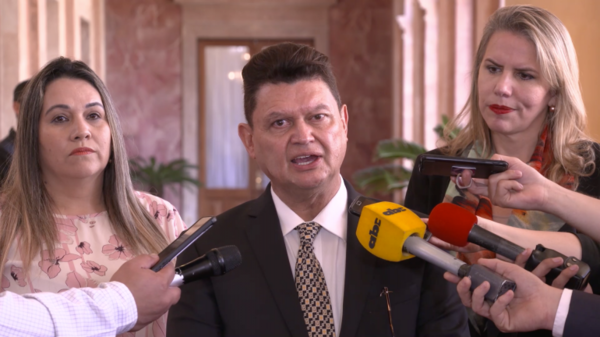 HOY / De lo que hablaron Abdo y el falso directivo de Lamborghini el día del embuste