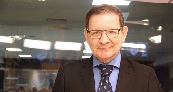 HOY / "Que no quede huella que no y que no,,,", canta Martini y confiesa: Bronco es su ídolo