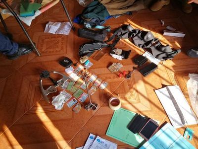 Allanaron dos viviendas vinculadas a autores de asalto mortal en Ciudad del Este - Nacionales - ABC Color