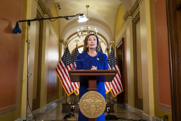 Pelosi y Biden dictan Juicio Político a Trump