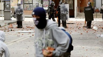 Explosión deja cinco heridos en una universidad de Bogotá - Internacionales - ABC Color