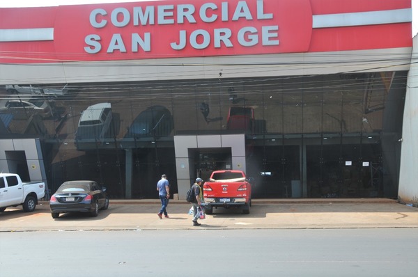 Un bandido muerto y cuatro detenidos tras violento asalto y enfrentamiento con Policía