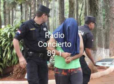 Cae menor tras hurto a patio de comidas