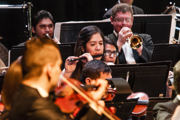 Música Paraguaya Ha Chamamé en el Teatro Leopoldo Marechal - .::RADIO NACIONAL::.