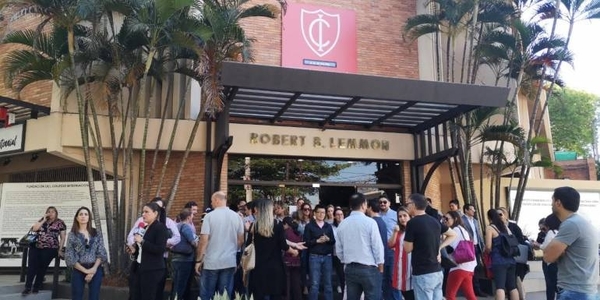 HOY / Protestan contra aumento de cuotas en el Inter: "Tenemos que ajustarnos el cinturón"