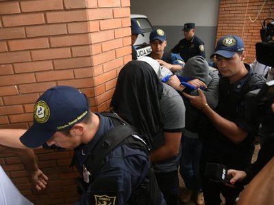 Operación Dignidad: Los 9 policías guardarán prisión en la Agrupación