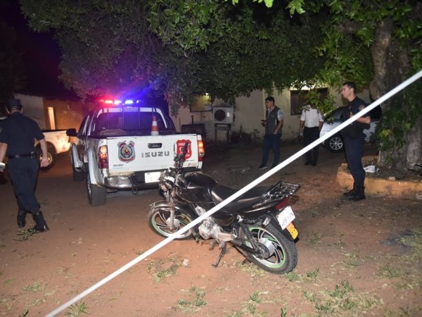 Salió al paso de motoqueiros, les hizo "pare" y todos acabaron en el hospital