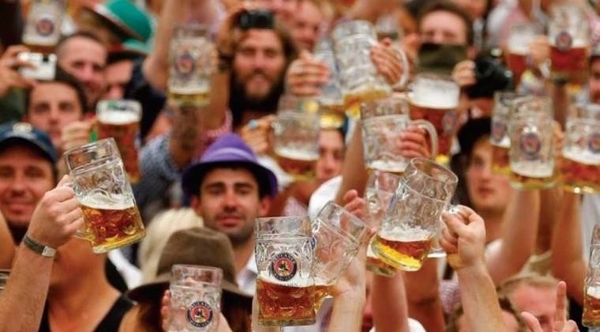 HOY / La fiesta de la cerveza más grande de Asunción