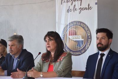 Incautan documentos y evidencias de lavado de dinero que salpican a intendente de Jesús - Nacionales - ABC Color