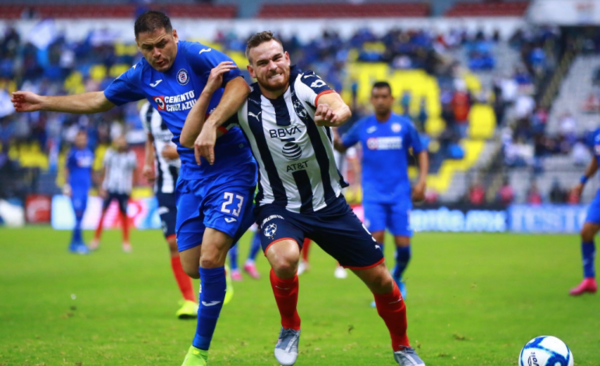 HOY / Aguilar marca pero Cruz Azul sigue con luces bajas