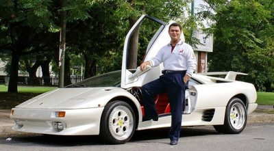 Falso CEO de Lamborghini presentó a Dinapi un permiso para hacer merchandising » Ñanduti