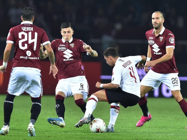 Torino lo da vuelta y vence al Milan