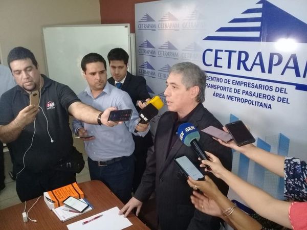 Cetrapam emplaza al Gobierno para sacar de la calle a buses irregulares - Nacionales - ABC Color