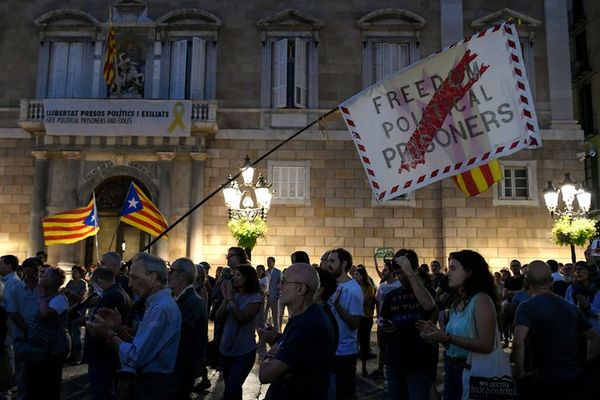 Separatistas catalanes fueron arrestados por “terrorismo” - Mundo - ABC Color