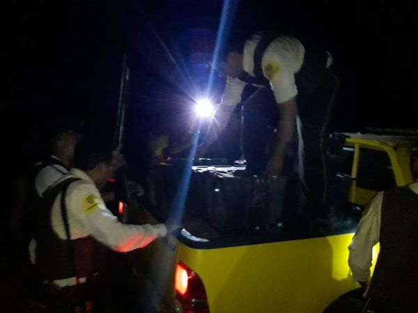 Ante riesgo de la noche, trasladan a una bóveda dinero del avión estrellado - Nacionales - ABC Color