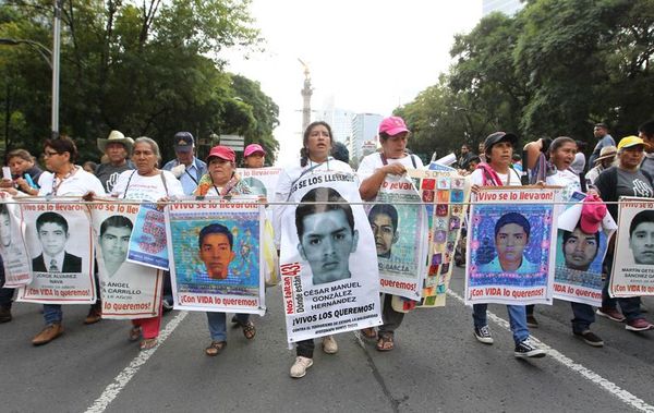 México vuelve a buscar a 43 estudiantes desaparecidos hace cinco años - Mundo - ABC Color
