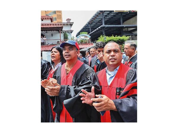 Denuncian la vulneración del Estado de derecho venezolano