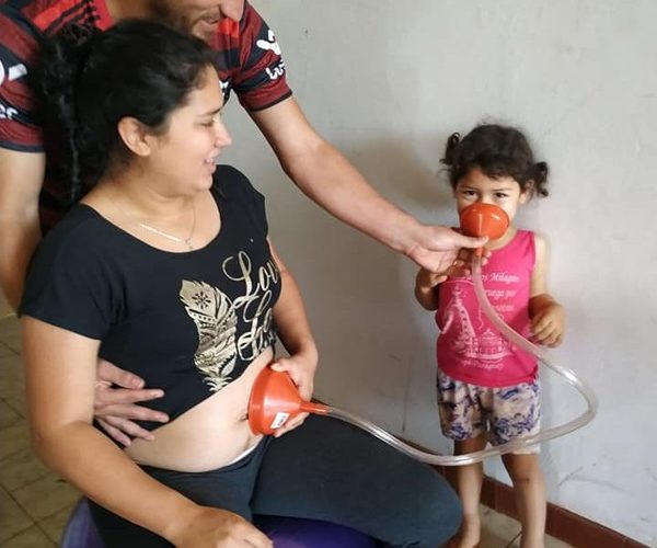 Instan a hablar a bebés desde antes de nacer para estimularlo