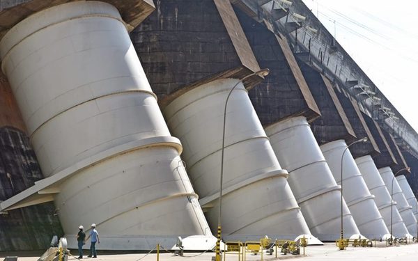 Fuerzas militares de Paraguay y Brasil realizarán ejercicio combinado inédito en usina de Itaipu