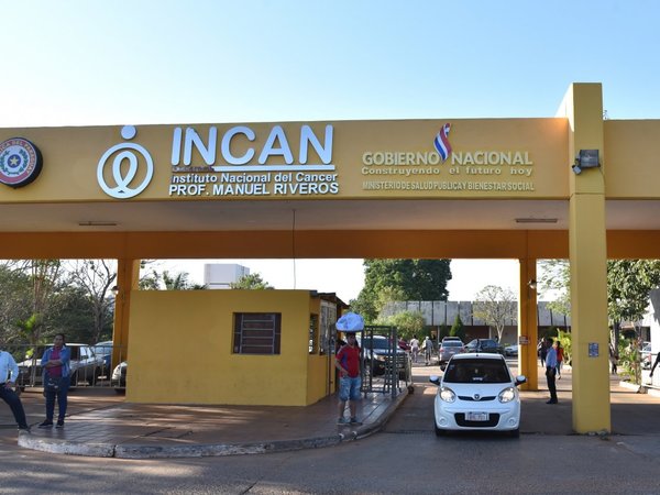 "Verle sufrir a tu hijo así es insoportable", relata madre que denunció infección de VIH
