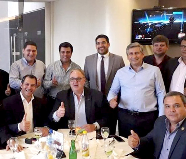 Vaesken utiliza como trampolín a Consejo de Gobernadores para provecho político