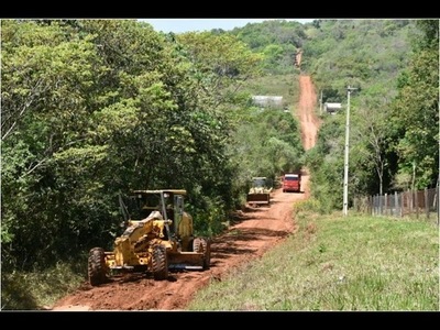 GOBERNACIÓN EJECUTA ARREGLO DE CAMINOS RURALES EN ITAPÚA