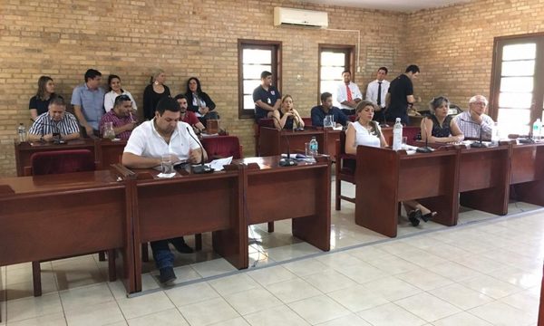 Aprueban llamado a licitación para almuerzo escolar en CDE, prevén que se inicie el año próximo sin retrasos