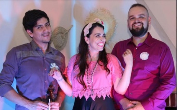 Meli Hicks y su grupo Tekove estuvieron de gira por México