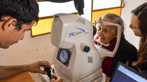 Quirófanos móviles facilitarán cirugías de cataratas en San Juan de Ñeembucú