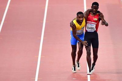 El gesto que recorre el mundo - Polideportivo - ABC Color