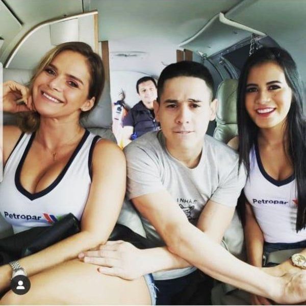 Otro viaje en avión con modelos y faranduleros para evento de Petropar - Nacionales - ABC Color