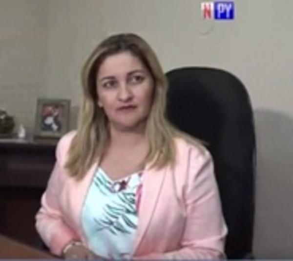 Detienen a supuesta gestora del BNF por millonarios cobros - Paraguay.com