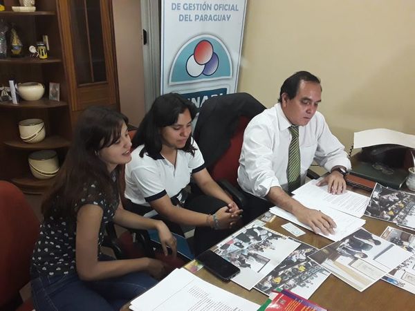 Gremios estudiantiles y docentes se unen en reclamos contra el gobierno - Nacionales - ABC Color