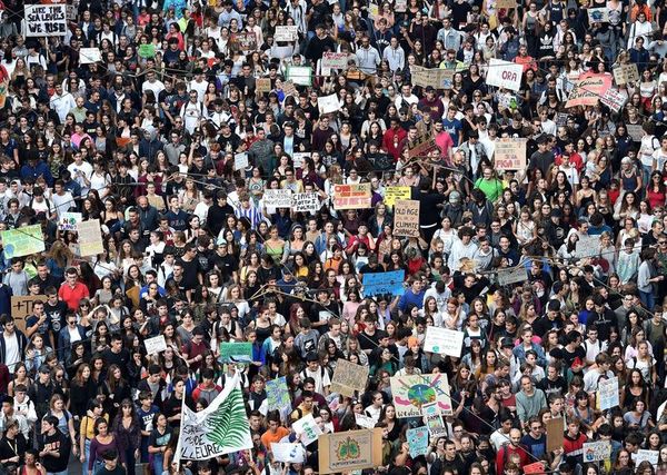 Cientos de miles de italianos marcharon contra el cambio climático - Mundo - ABC Color