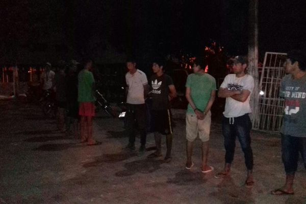 Decena de aprehendidos y detenidos y medio centenar de vehículos cayeron en controles policiales - Nacionales - ABC Color