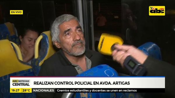 Realizan control policial en avda. Artigas - ABC Noticias - ABC Color