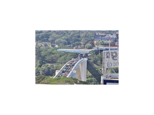 Harán control en la frontera de transportes estudiantiles