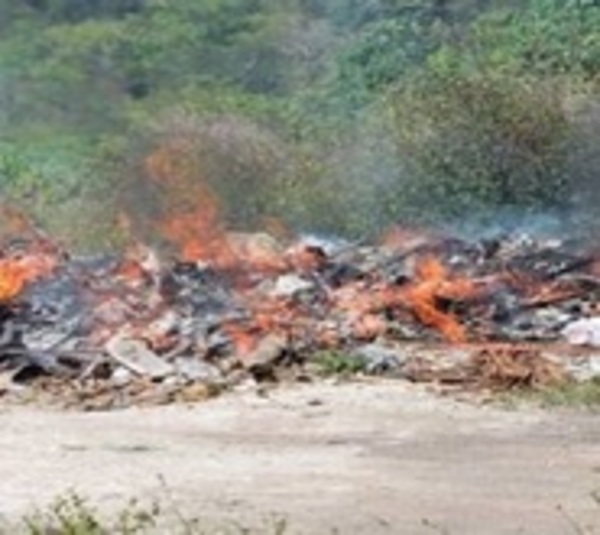 Multarán a sanlorenzanos que arrojen o quemen basura en la calle - Paraguay.com