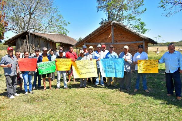 Denuncian que comisario quiere apropiarse ilegalmente de tierras municipales  - Nacionales - ABC Color