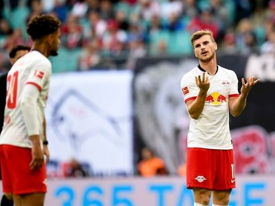 El Leipzig pierde y el Bayern toma el liderato tras ganar en Paderborn