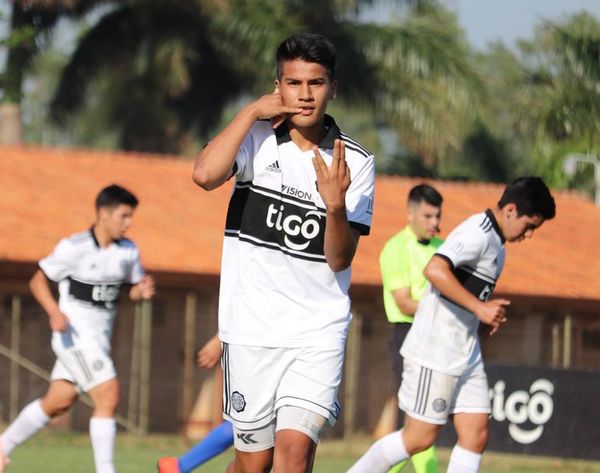 Sub 15: el líder golea y sigue invicto - Fútbol - ABC Color